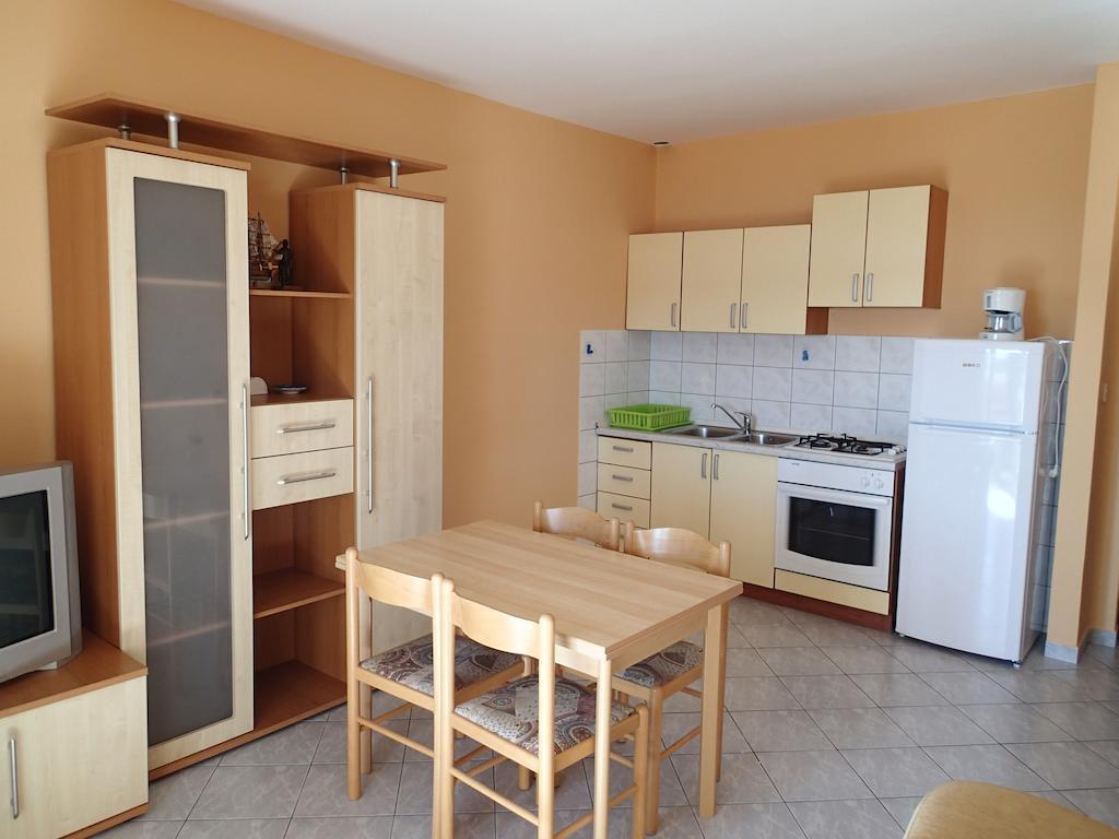 Apartments Felicce Banjol Quarto foto